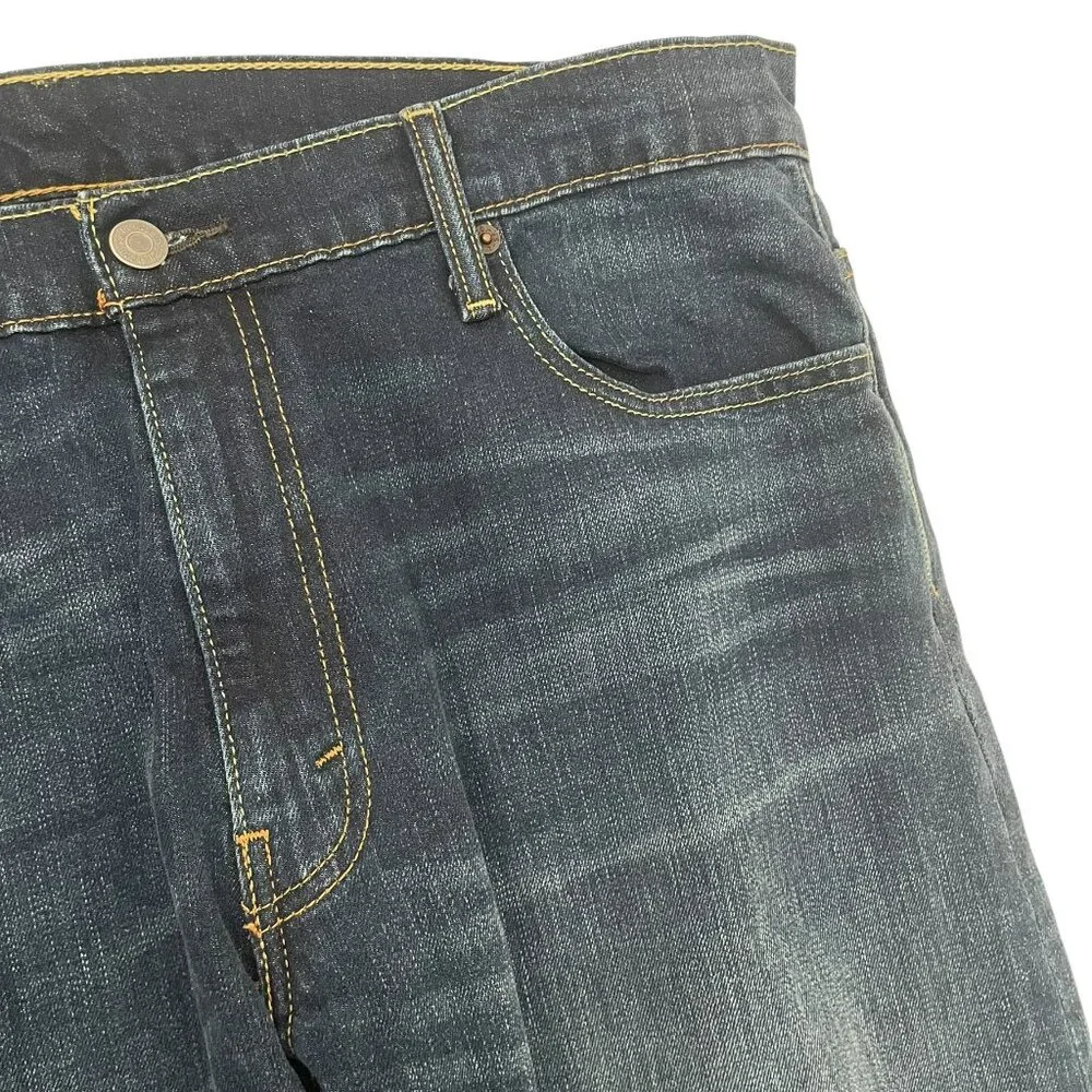 Levi’s 569 Men’s Loose Straight Fit Denim Jeans Size 36x32 Altered Hem to 30”